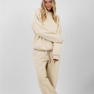 Comfrt Signature Straight Leg Sweat Pants-Bone color - size small